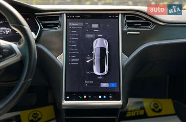 Лифтбек Tesla Model S 2014 в 