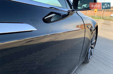 Лифтбек Tesla Model S 2013 в 
