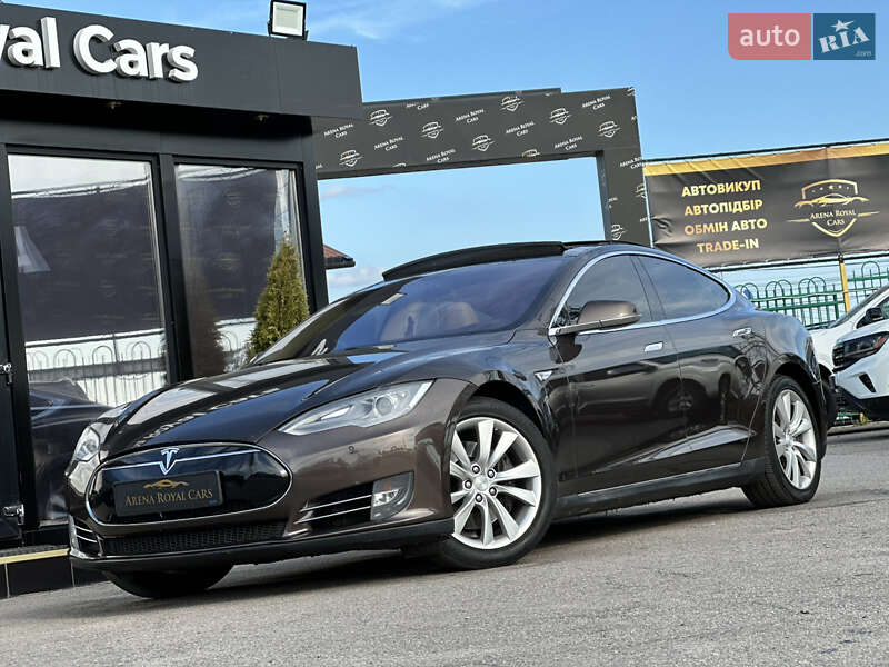 Tesla Model S 2013