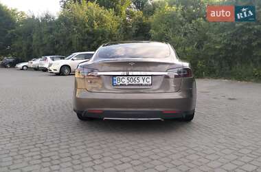 Ліфтбек Tesla Model S 2015 в 