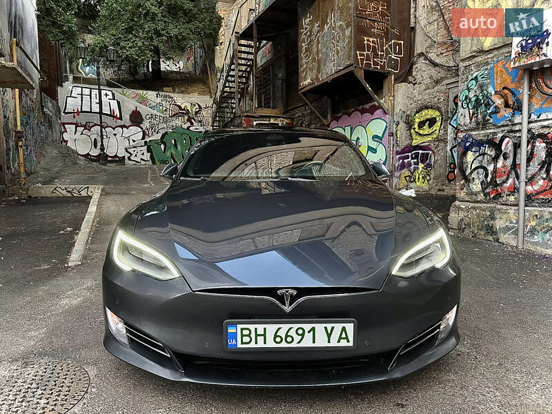 Лифтбек Tesla Model S 2017 в Одессе фото 5 Лифтбек Tesla Model S 2017 в Одессе
