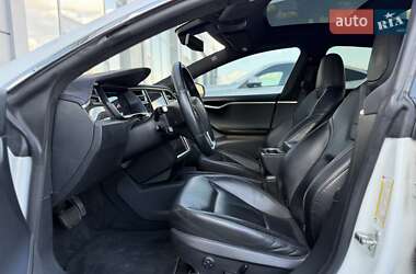 Лифтбек Tesla Model S 2016 в 