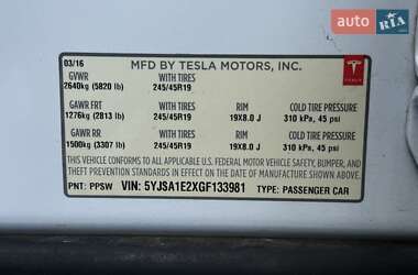 Лифтбек Tesla Model S 2016 в 
