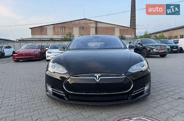 Лифтбек Tesla Model S 2014 в 
