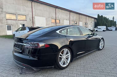 Лифтбек Tesla Model S 2014 в 