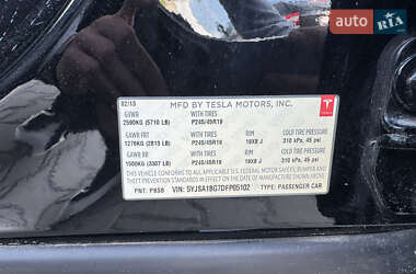 Лифтбек Tesla Model S 2014 в 