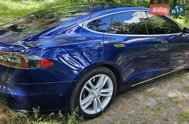 Ліфтбек Tesla Model S 2016 в 