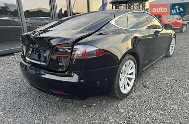 Ліфтбек Tesla Model S 2016 в 