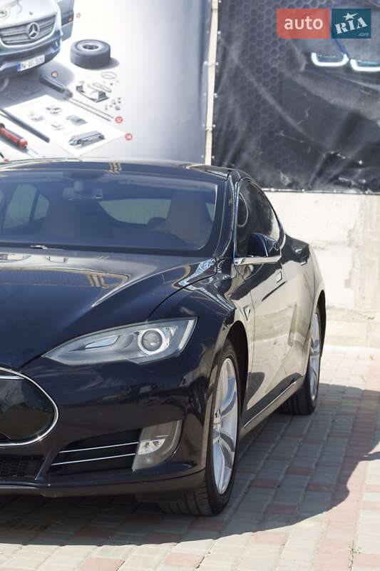 Хетчбек Tesla Model S 2014 в Одесі