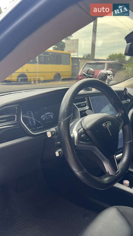 Ліфтбек Tesla Model S 2015 в Одесі