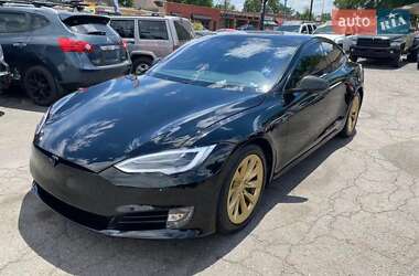 Лифтбек Tesla Model S 2018 в 