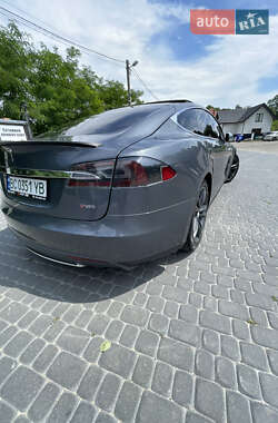 Лифтбек Tesla Model S 2014 в 