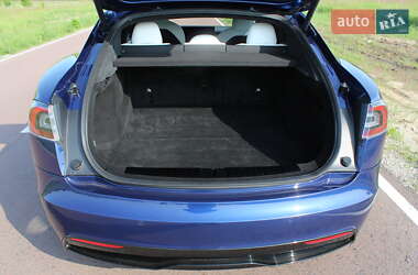 Лифтбек Tesla Model S 2022 в 