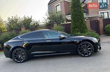 Ліфтбек Tesla Model S 2018 в Києві