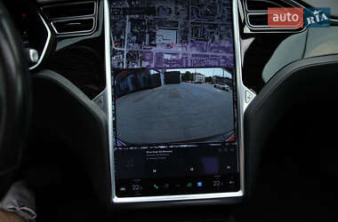 Лифтбек Tesla Model S 2017 в 