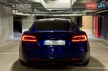 Лифтбек Tesla Model S 2022 в 