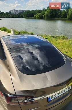Лифтбек Tesla Model S 2016 в 