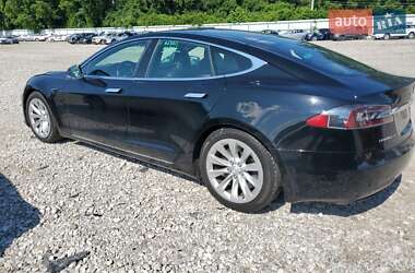 Лифтбек Tesla Model S 2018 в 