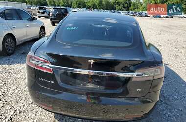 Лифтбек Tesla Model S 2018 в 