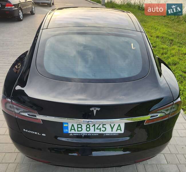 Ліфтбек Tesla Model S 2016 в Вінниці