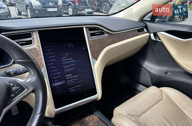 Ліфтбек Tesla Model S 2017 в 