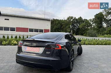 Лифтбек Tesla Model S 2021 в 
