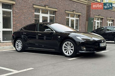Лифтбек Tesla Model S 2017 в 