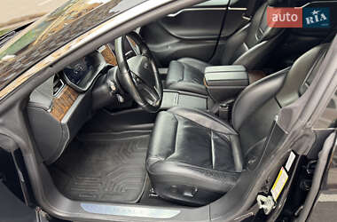Лифтбек Tesla Model S 2017 в 