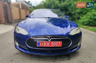 Лифтбек Tesla Model S 2016 в 