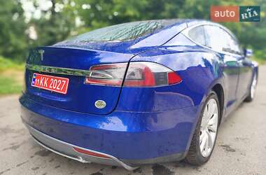 Лифтбек Tesla Model S 2016 в 