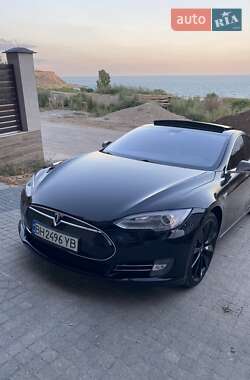Ліфтбек Tesla Model S 2014 в 