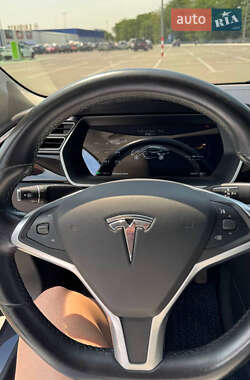 Ліфтбек Tesla Model S 2015 в 