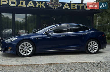 Лифтбек Tesla Model S 2017 в 