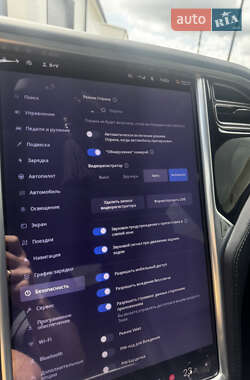 Лифтбек Tesla Model S 2018 в 