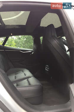Лифтбек Tesla Model S 2018 в 