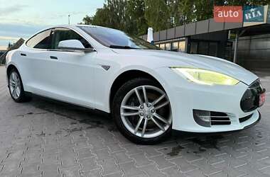 Ліфтбек Tesla Model S 2014 в Володимирі