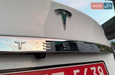 Ліфтбек Tesla Model S 2014 в 