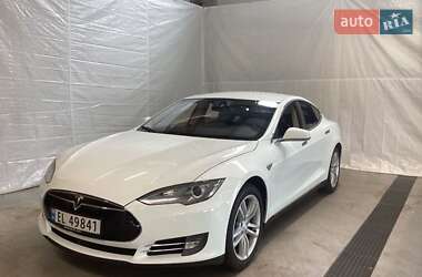 Ліфтбек Tesla Model S 2014 в 