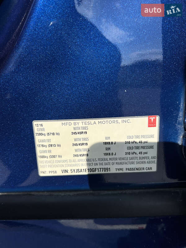 Лифтбек Tesla Model S 2016 в Тернополе