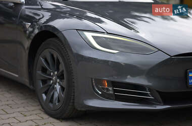 Лифтбек Tesla Model S 2018 в 