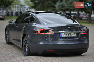 Ліфтбек Tesla Model S 2018 в Чернівцях