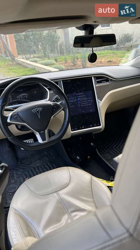 Ліфтбек Tesla Model S 2013 в Одесі