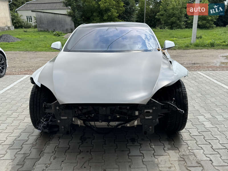 Лифтбек Tesla Model S 2024 в Рогатине