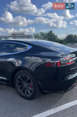 Лифтбек Tesla Model S 2018 в 