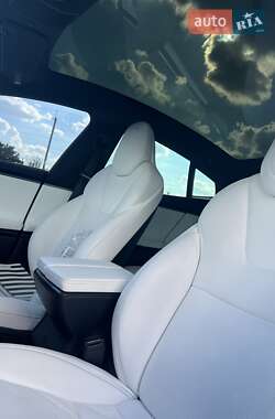 Лифтбек Tesla Model S 2018 в 