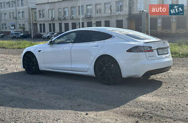 Лифтбек Tesla Model S 2018 в 