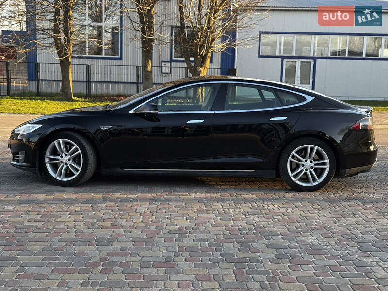 Ліфтбек Tesla Model S 2014 в Сарнах фото 13 Ліфтбек Tesla Model S 2014 в Сарнах