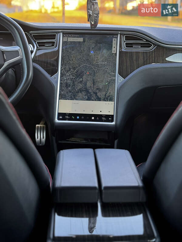 Ліфтбек Tesla Model S 2014 в Сарнах фото 18 Ліфтбек Tesla Model S 2014 в Сарнах