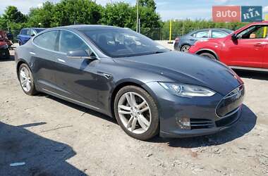 Ліфтбек Tesla Model S 2015 в 