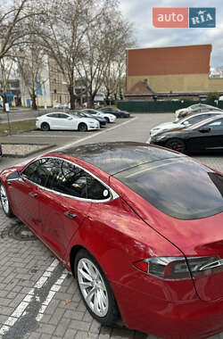 Ліфтбек Tesla Model S 2017 в Тернополі